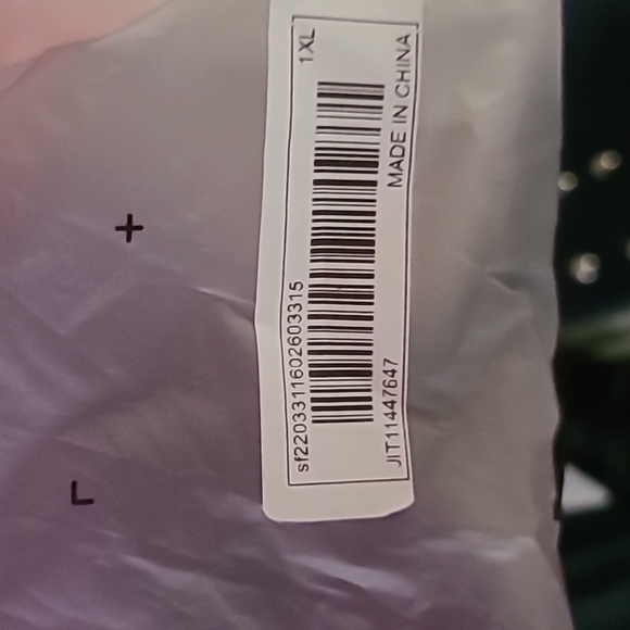 Purple plus size off the shoulder puff sleeve dress from SHEIN - Picture 4 of 4